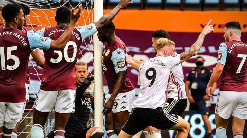 英超复赛惊天门线冤案：球已过线却被无视，鹰眼系统为何集体“失明”？