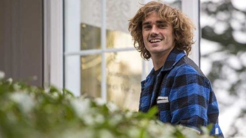 格列兹曼重返法国队，与朗格莱并肩作战