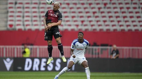 尼斯与斯特拉斯堡的法甲激战