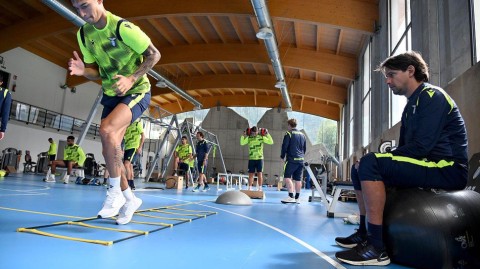 蓝鹰振翅待新篇：拉齐奥训练营的汗水与野望