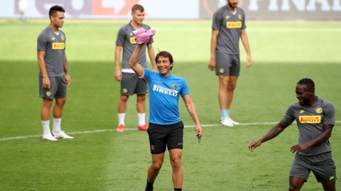 蓝黑军团集结号吹响，苏宁训练中心重现热火朝天