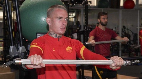 决战前夕，狼群磨砺锋爪：罗马奥林匹克球场备战欧联杯小组赛