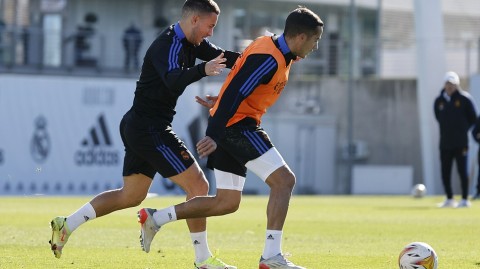 聚焦巴尔德贝巴斯：扎球王领衔群星，皇马枕戈待旦迎挑战