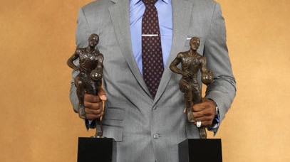 四十一岁再创神迹，詹姆斯荣耀时刻背后家人与奖杯见证传奇