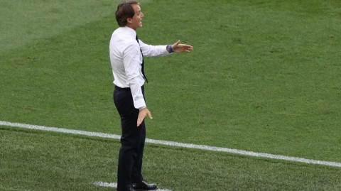 蓝衣军团三十载传奇重现 曼奇尼重塑意大利荣光