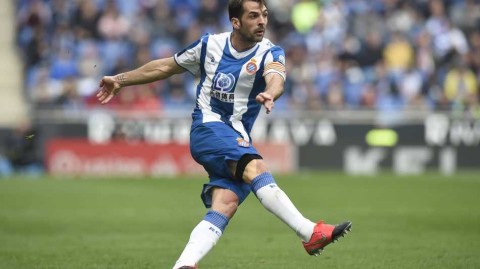 再见，永远的队长！西班牙人功勋维克托·桑切斯结束八年半蓝白生涯