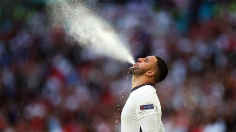 温布利之夜，三狮军团首闯决赛