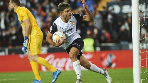 瓦伦西亚补时连追两球绝平马竞，梅斯塔利亚上演不可思议进球大战