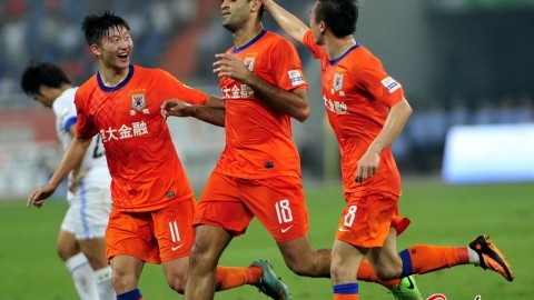 新援闪耀阿苏埃连场破门，申花32复仇河南6分领跑——2025赛季中超第18轮焦点战复盘