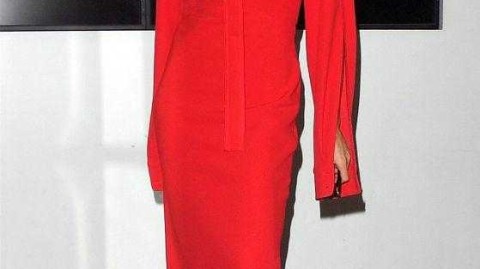 烈焰红唇与剪影女王：维多利亚·贝克汉姆的伦敦瞬间