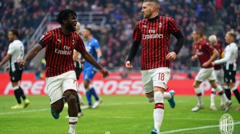 意甲焦点战：雷比奇替补双响读秒绝杀，AC米兰主场3-2逆转乌迪内斯