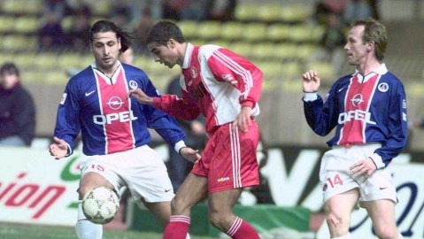 时光里的“盖子”：特雷泽盖老照片追溯一代神锋的足迹