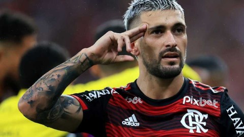 红黑逆转卫冕冠军 马拉卡纳的翻盘之夜