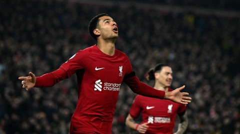 英超默西塞德德比战火重燃 红军主场力擒太妃糖