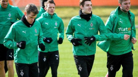 欧冠大考前的最后一练：门兴将士在连败阴霾中蓄力待发