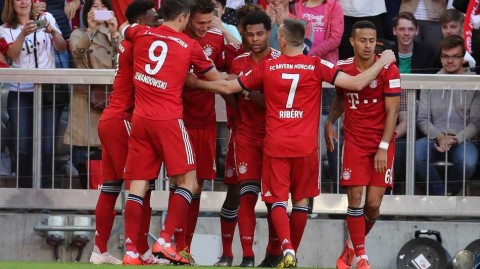 德甲争冠白热化：安联球场的雨夜，聚勒一剑封喉弑旧主