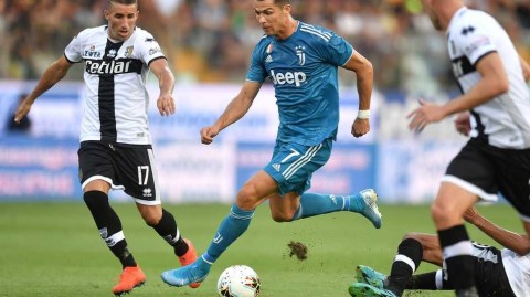 意甲新赛季启航：尤文图斯客场力擒帕尔马，基耶利尼一剑封喉