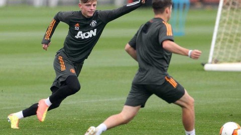 红魔蓄势待发！欧联杯次回合前，曼联卡林顿基地最后一练全景直击