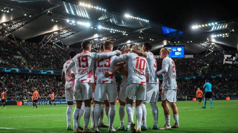 莱比锡波兰之夜四球完胜矿工 勇夺欧冠小组出线权