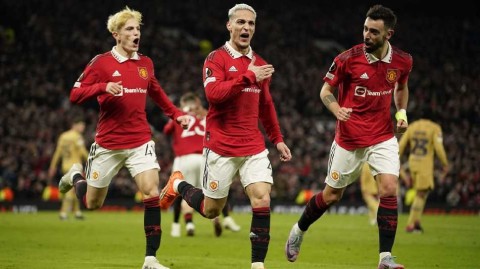 梦剧场奏响逆转乐章 红魔力克巴萨挺进欧联杯十六强