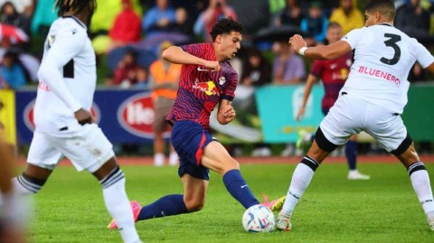 友谊赛激战弗留利球场 乌迪内斯力挫德甲劲旅莱比锡