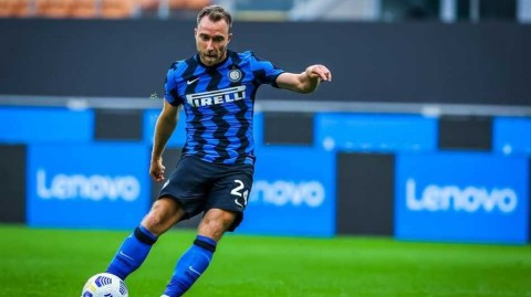 告别蓝黑，为生命让路：埃里克森的绿茵重生之路