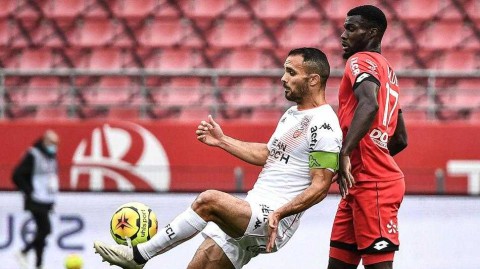 法甲第九轮雨中鏖战 第戎与洛里昂互交白卷