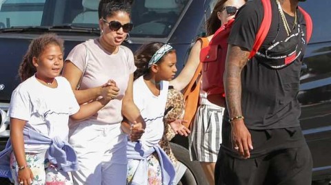 拜仁铁闸希腊悠闲时光 博阿滕暂忘转会纷扰携家人乐享阳光