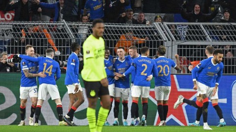 欧联杯多特蒙德主场惨遭逆转 格拉斯哥流浪者客场奏凯