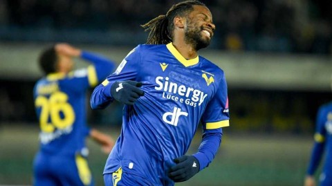 维罗纳主场激战蓝鹰拉齐奥 意甲赛场平分秋色