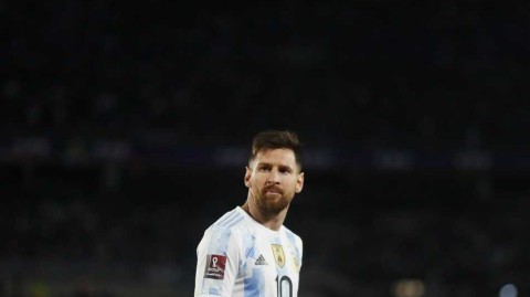 梅西八十载蓝白荣耀：一个特殊的夜晚，一粒载入史册的“助攻自己”