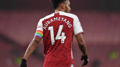 枪手深陷泥潭：奥巴梅扬致命乌龙，阿森纳主场零比一吞下三连败苦果