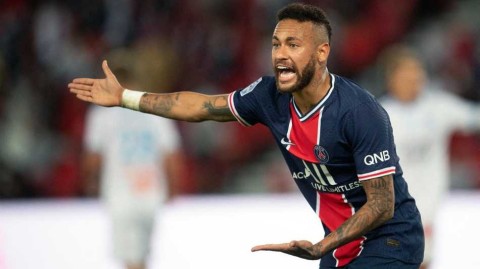 法甲焦点战风波：内马尔染红停赛两场，种族歧视指控成调查焦点