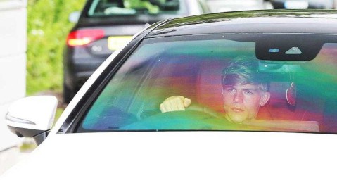 红魔归来：卡灵顿基地的复苏号角与争四野望