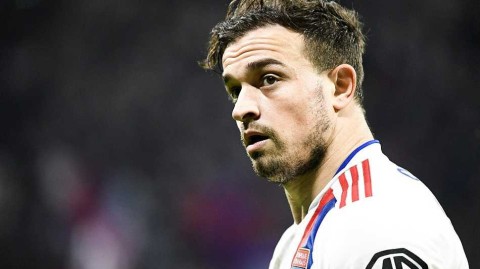 法甲第七轮精彩回顾：里昂上演惊天逆转，斯特拉斯堡客场凯旋