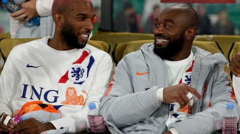 明斯克之夜，维纳尔杜姆双响炮引领荷兰军团豪取四连胜