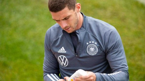 德国队阿尔卑斯山下的备战日记 戈森斯防晒霜背后的冠军细节