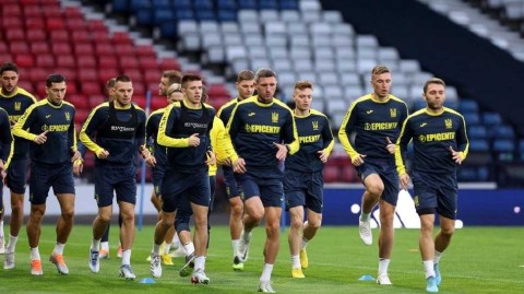 战火中的绿茵坚守 乌克兰国家队格拉斯哥集训纪实