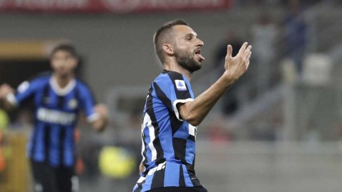 新赛季梦幻开局 蓝黑军团主场四球大胜莱切