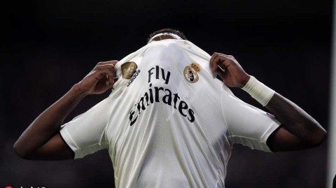 伯纳乌的眼泪：当欧冠之王被青春风暴无情吞噬