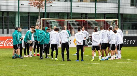 勒夫化身“苦力”亲率德国队莱比锡备战友谊赛