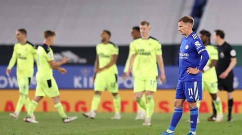 致命反击！纽卡斯尔客场4-2掀翻莱斯特城，蓝狐欧冠梦再遇重创