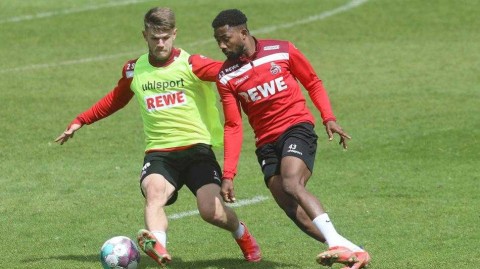 德甲保级生死战前 科隆队最后一练蓄势待发