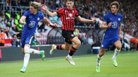 威尔士雄鹰续约樱桃军团的坚韧与荣耀之路