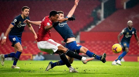 梦剧场血腥屠戮，红魔九球追平英超纪录