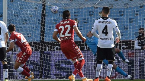 利古里亚海边的奇迹：斯佩齐亚顽强两球落后逼平紫百合佛罗伦萨