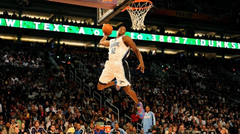 2026扣篮大赛平淡收场，传奇评委霍华德与罗宾逊抢镜