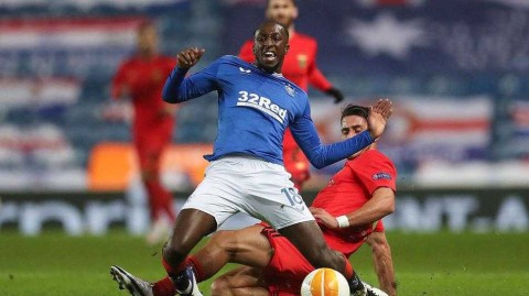 格拉斯哥流浪者激战本菲卡 经典对决再掀欧联波澜