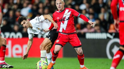 西甲烽烟再起 梅斯塔利亚激战定格平局