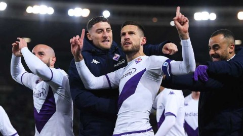 紫百合绽放维罗纳之夜 超远吊射定格经典胜利